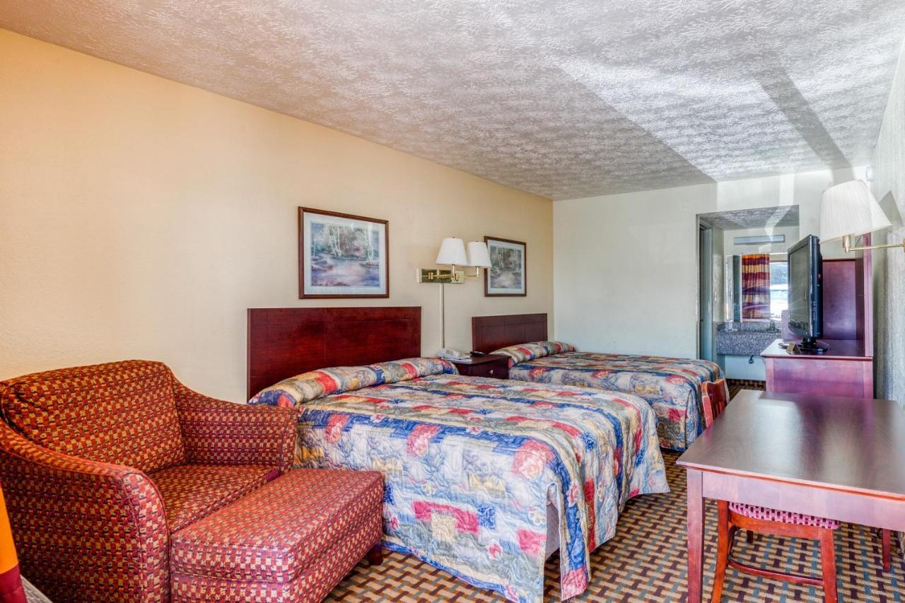 Oyo Hotel Decatur I-20 East & Wesley Club Dr Екстер'єр фото