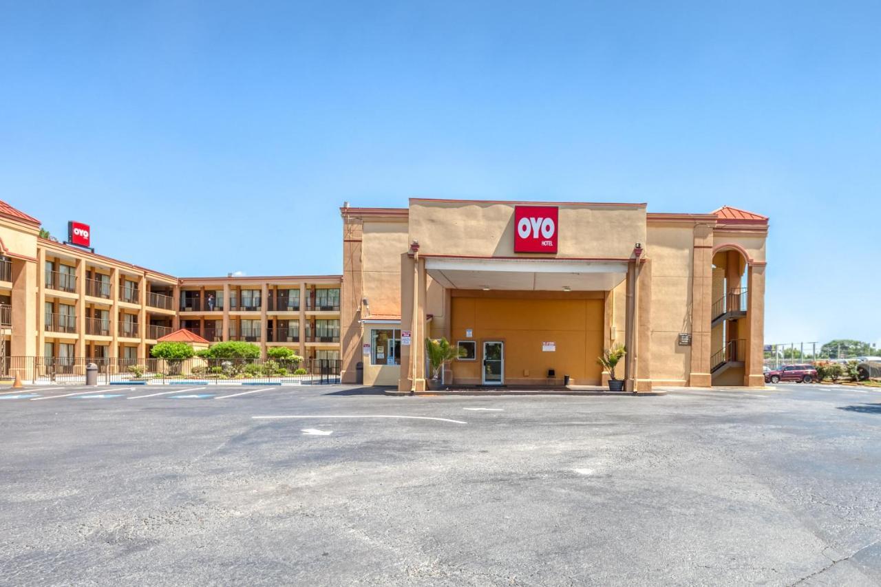 Oyo Hotel Decatur I-20 East & Wesley Club Dr Екстер'єр фото