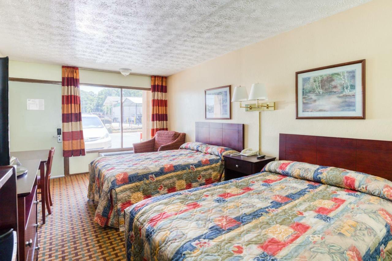 Oyo Hotel Decatur I-20 East & Wesley Club Dr Екстер'єр фото